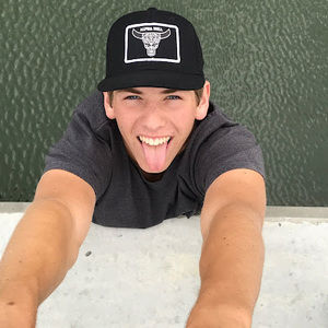 Meet your Posher, Mitchel